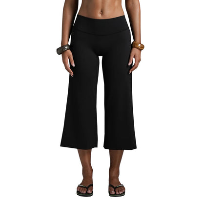 Women's Quick-Dry Sports Bra and Wide-Leg Capri Set