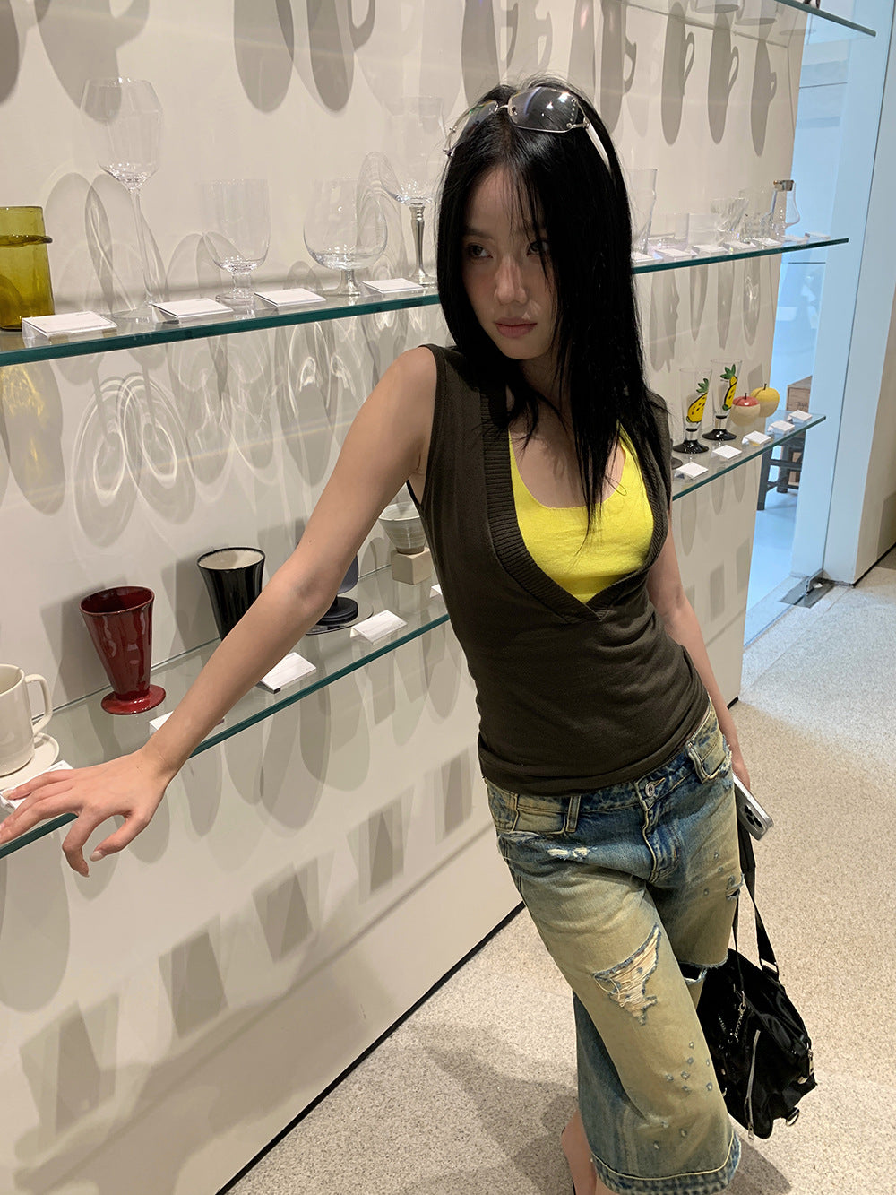Women's Ripped Denim Mid-Pants