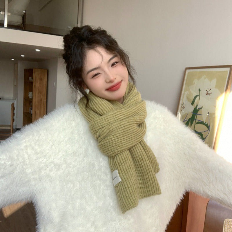 Women's scarves that make you look fairer