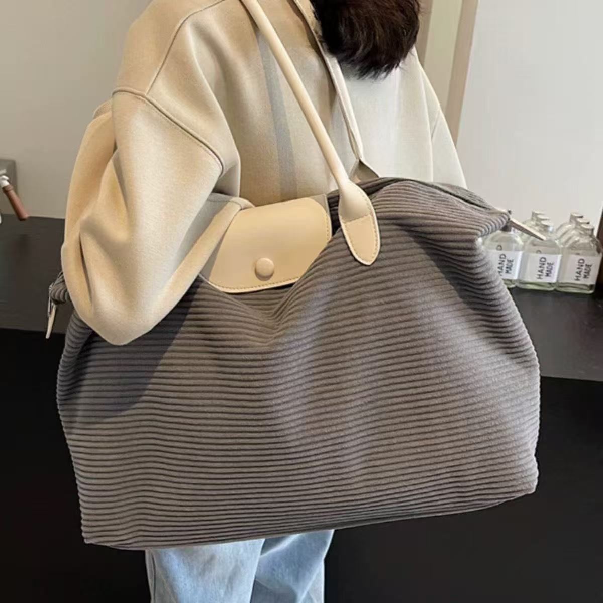 Women's Short Trip Travel Bag