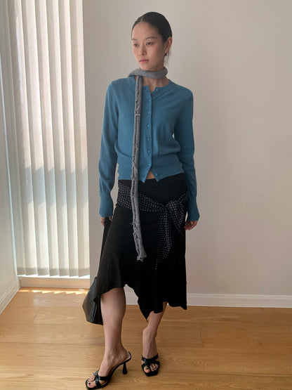 Women's single-breasted round neck three-color knit sweater