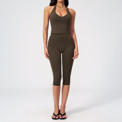 Women's Sleeveless Vest and Mid-Pants Sport Suit