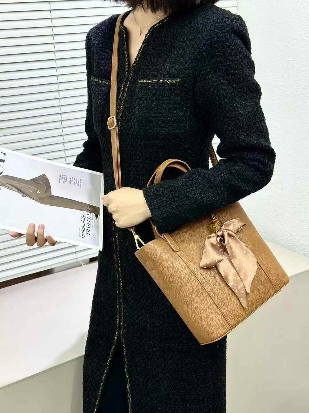Women's Soft PU Bucket Bag with Zipper Closure