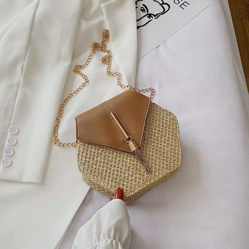 Women's Straw Woven Crossbody Bag with Tassel