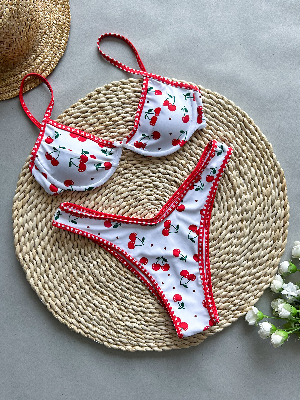 Women's swimming suits