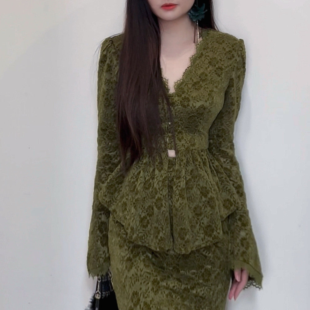 Women's two-piece set: long-sleeved top and high-waisted skirt