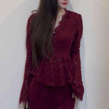 Women's two-piece set: long-sleeved top and high-waisted skirt