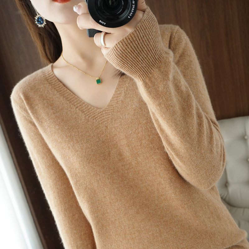 Women's V-neck long-sleeved knitted top