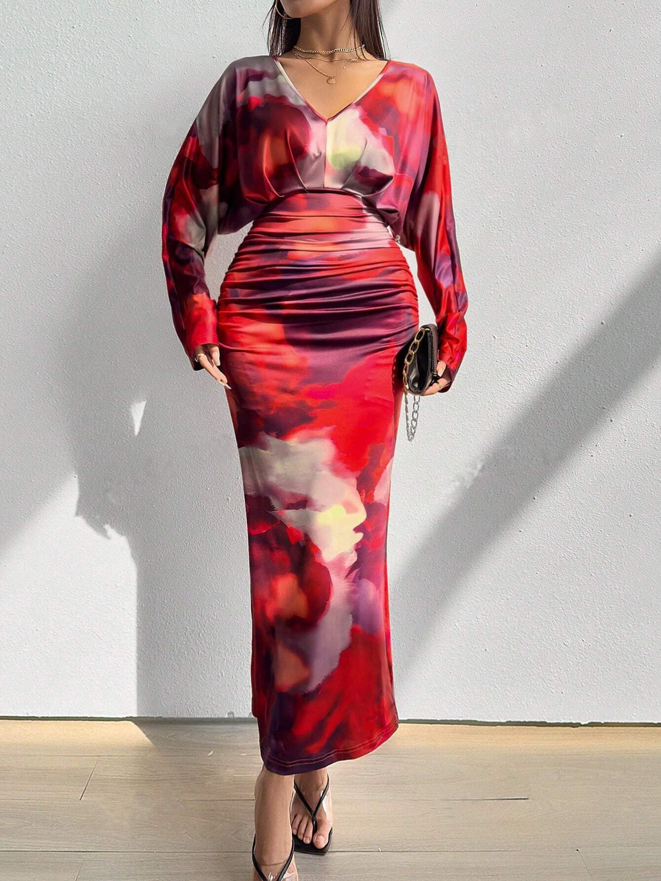 Women's V-neck Pleated Bat Sleeve Dress