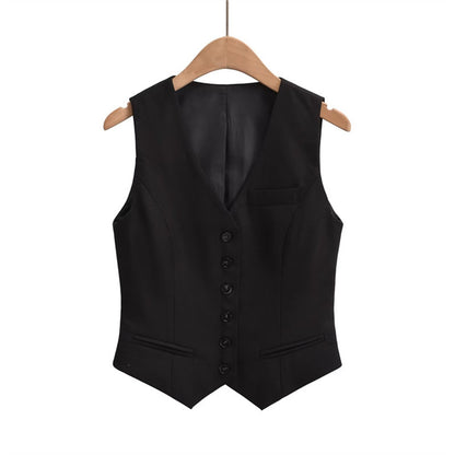 Women wear a suit, waistcoat and vest for outerwear