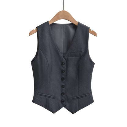 Women wear a suit, waistcoat and vest for outerwear