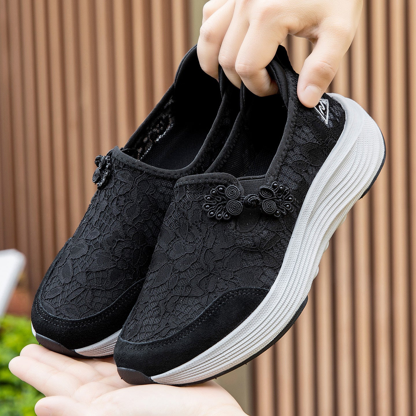 Womens Casual Slip-On Comfort Shoes