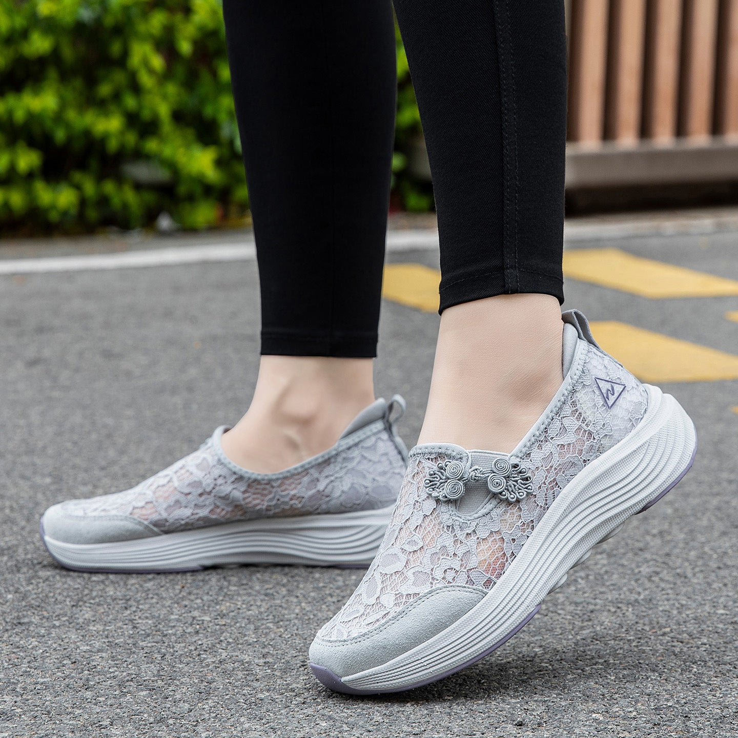Womens Casual Slip-On Comfort Shoes