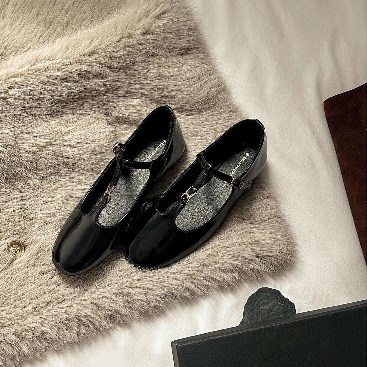 Womens Flat Shoes