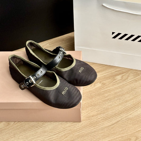 Womens Flat Shoes