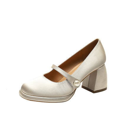Womens heeled shoes