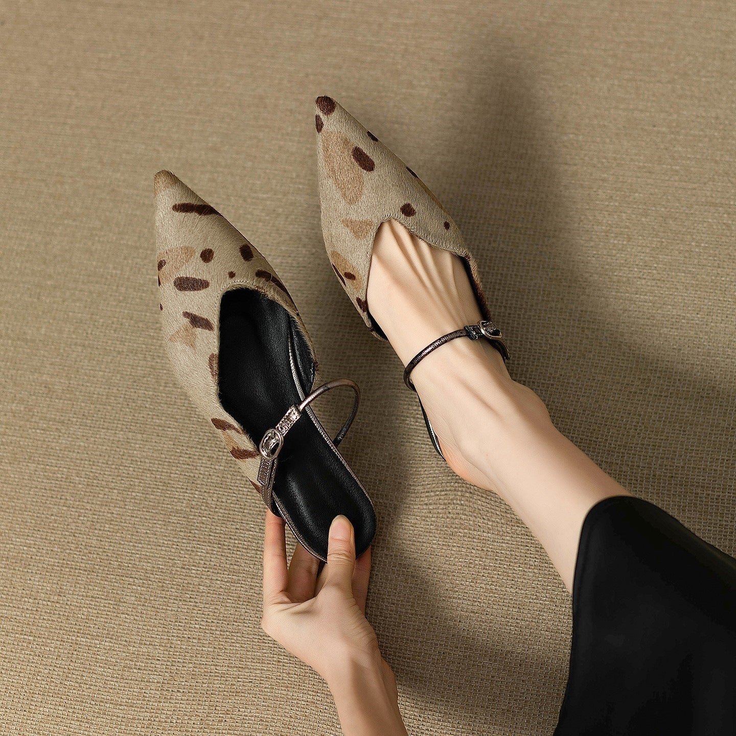 Womens Leopard Print Flat Sandals