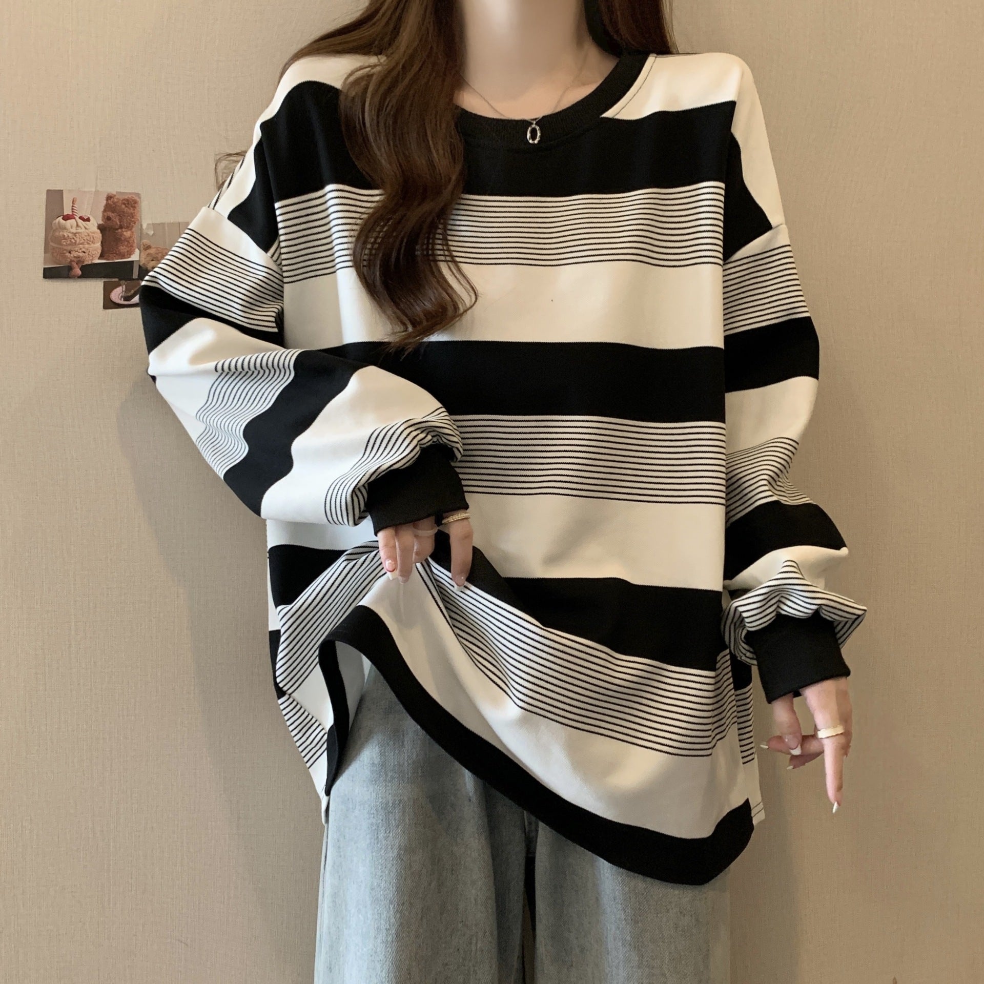 Womens Loose Fit Striped Long Sleeve Sweatshirt