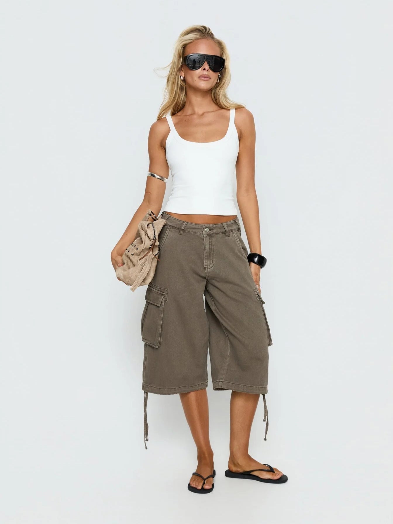 Womens Pleated Wide-Leg Denim Shorts