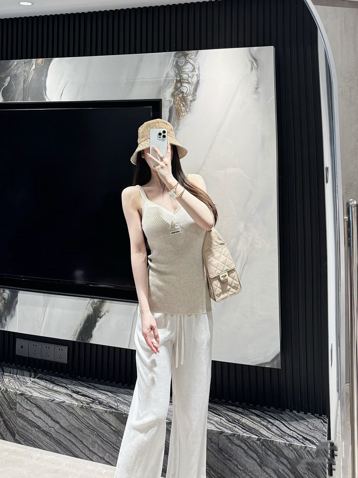 Womens Slim Fit V-Neck Knitted Camisole