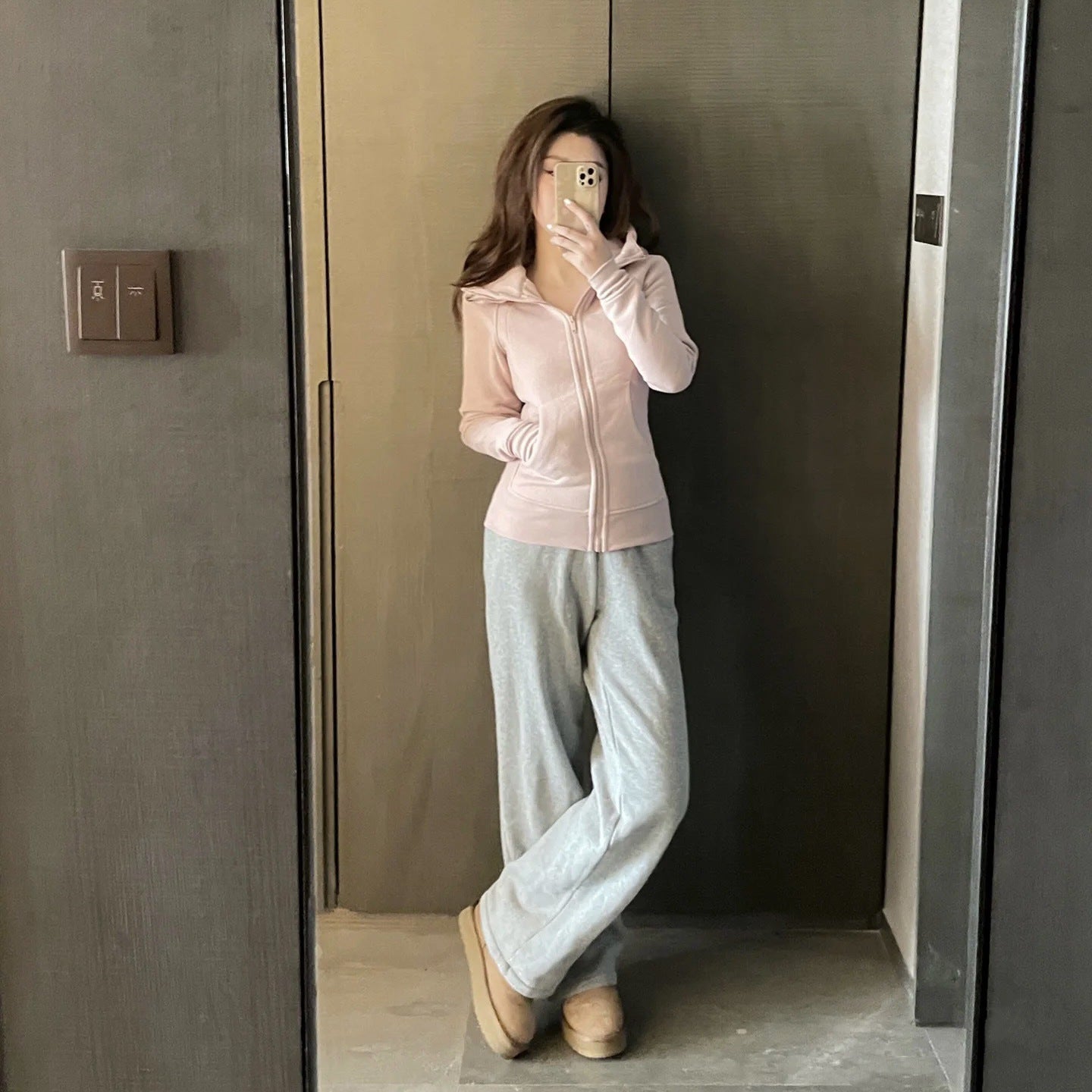 Womens Sweatshirts