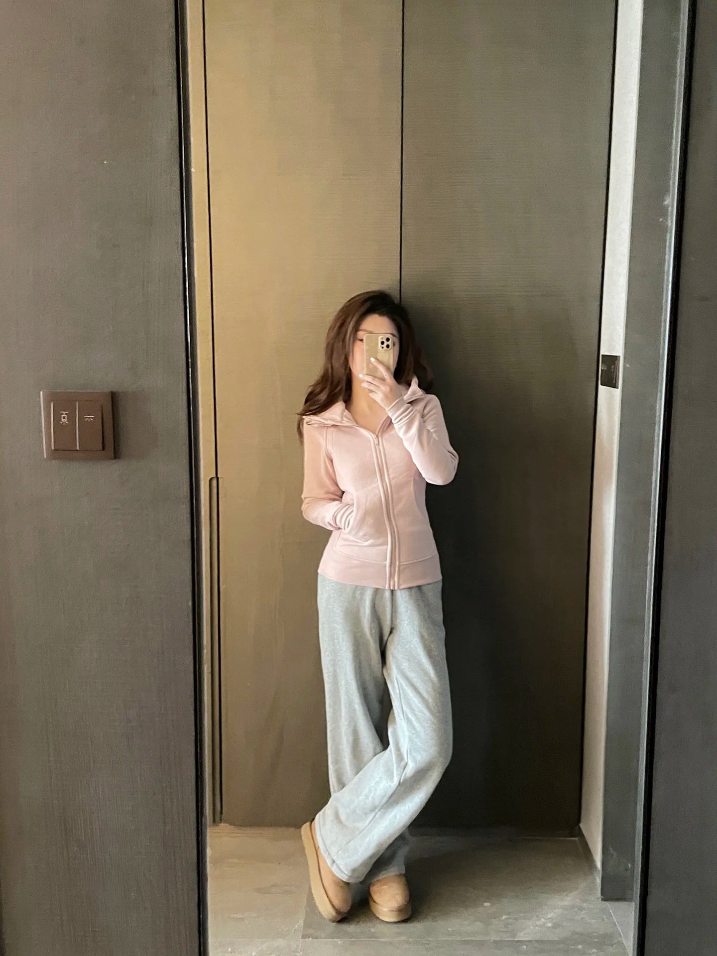 Womens Sweatshirts