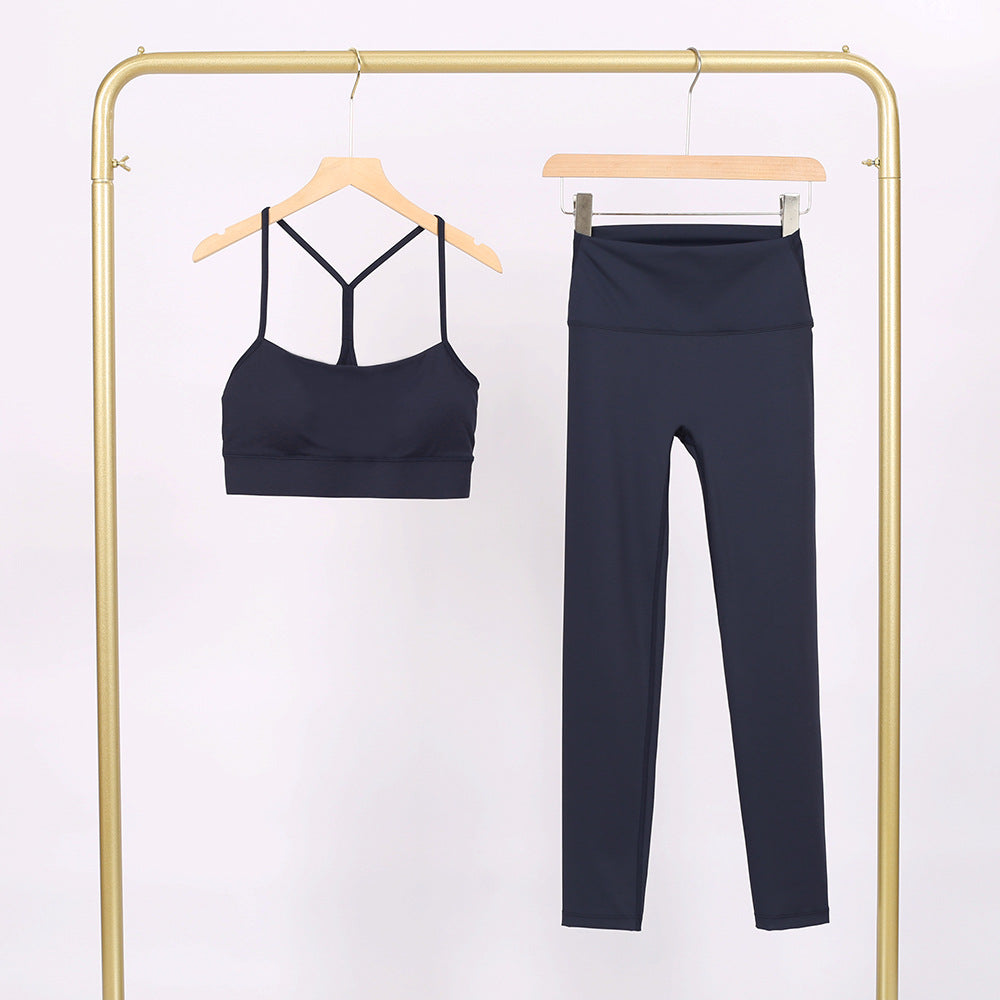 Womens Yoga Fitness Set with Y-Back Top and Cropped Pants