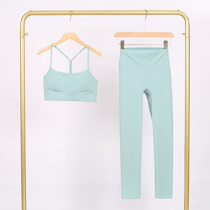 Womens Yoga Fitness Set with Y-Back Top and Cropped Pants