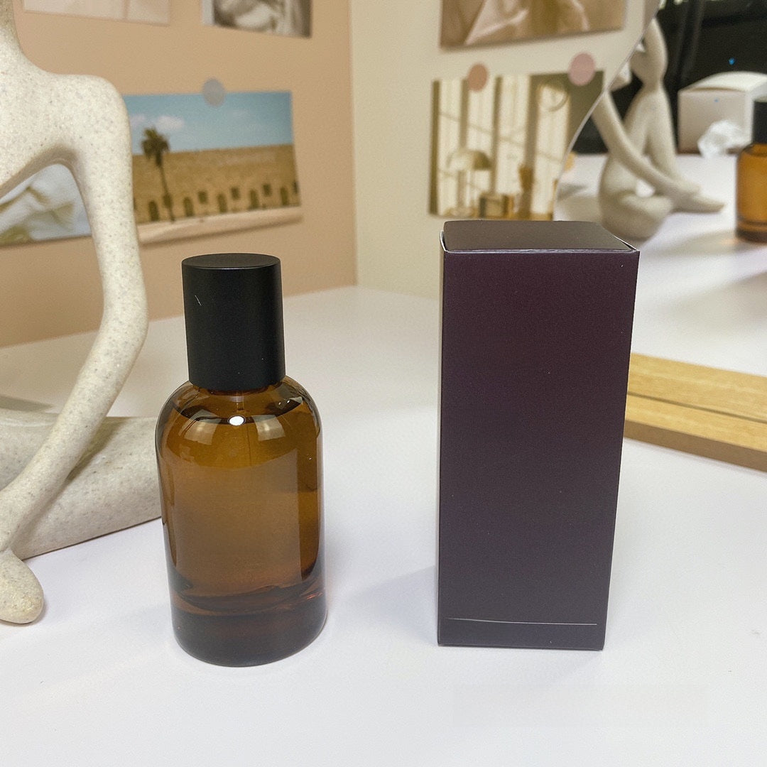 Wood-tone perfume