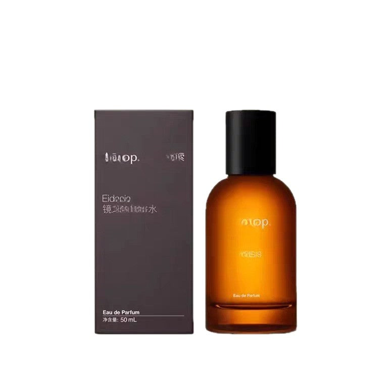 Wood-tone perfume