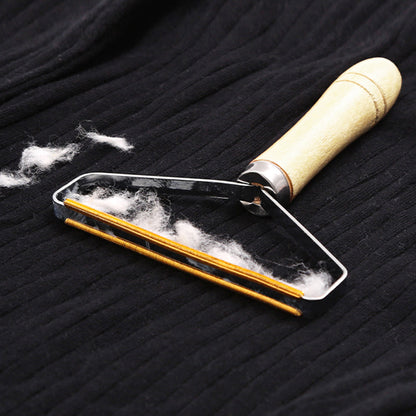 Wooden Handle Liner/Clothes Remover