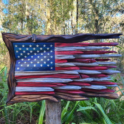 Wooden national flag pendant