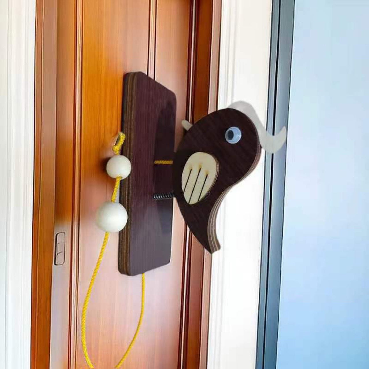 Woodpecker doorbell drag knock decorative pendant