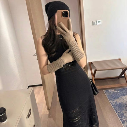 wool gloves