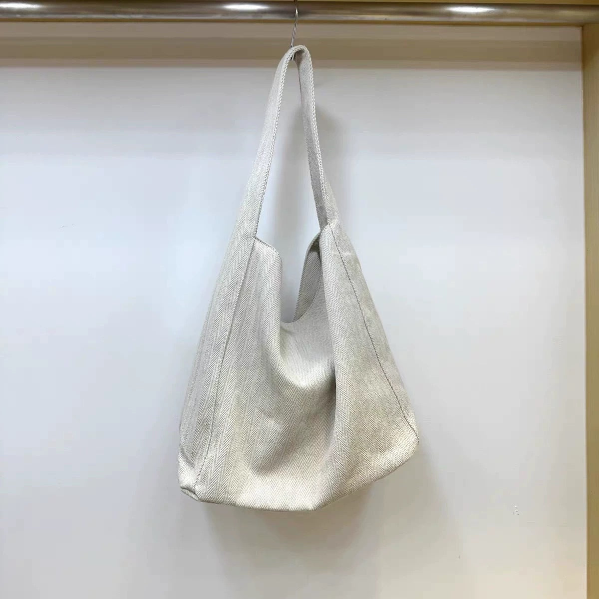 Woolen material large capacity lazy style commuter shoulder bag