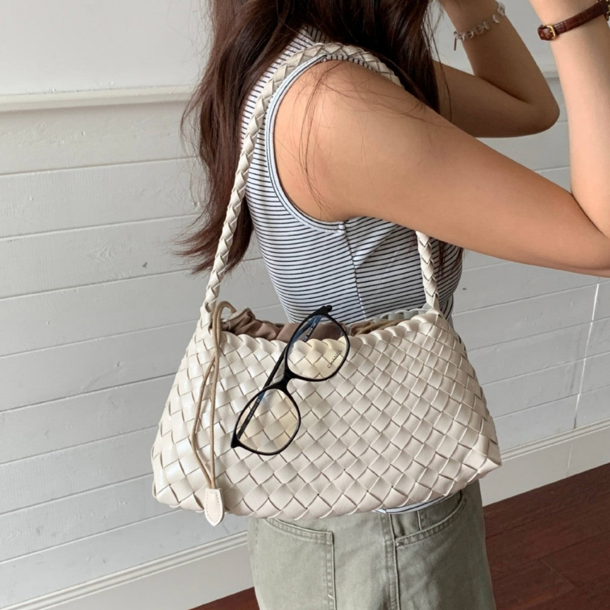 Woven Single Shoulder Handbag