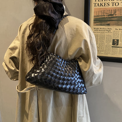 Woven Single Shoulder Handbag