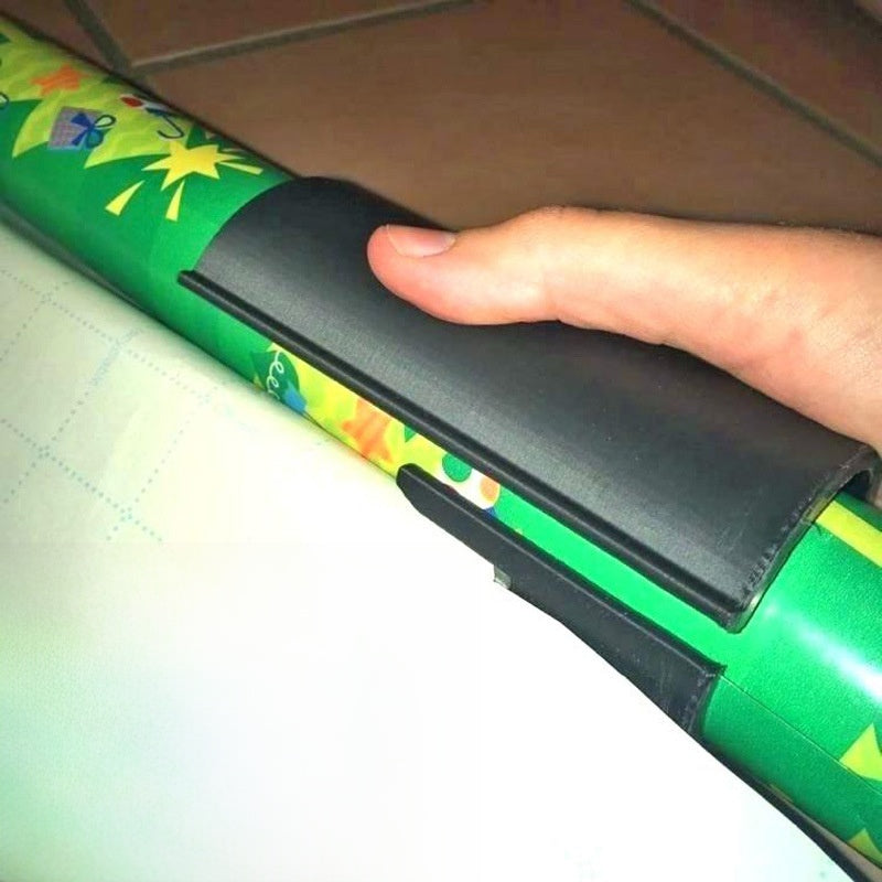 Wrapping paper cutting tool