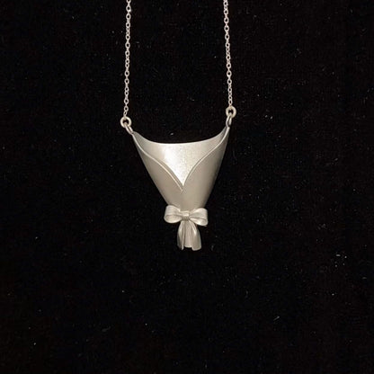 Xiaohongshu's New Flower Arrangement Version Necklace, New Chinoiserie Handmade Original Design, High-End Personalized Creative Clavicle Chain