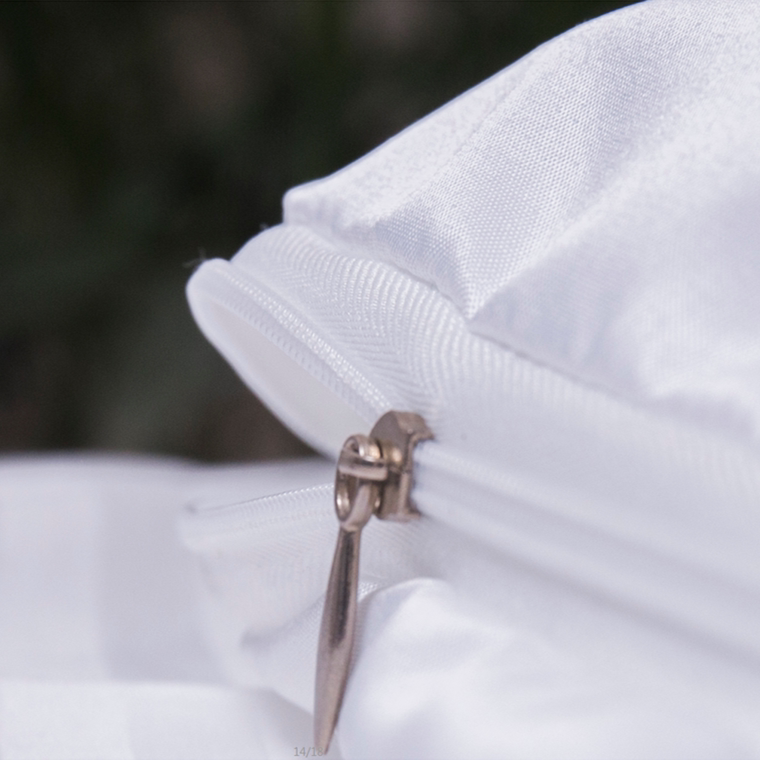 Zippered Rectangular Pillowcase