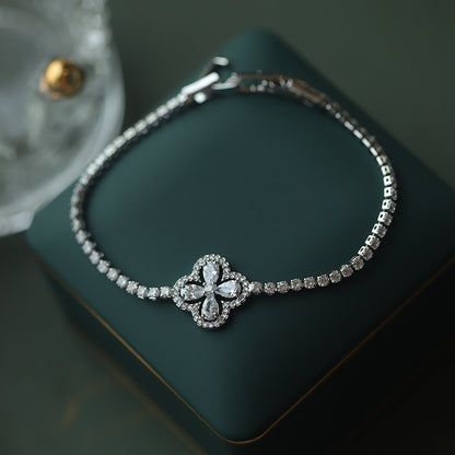 Zircon bracelet