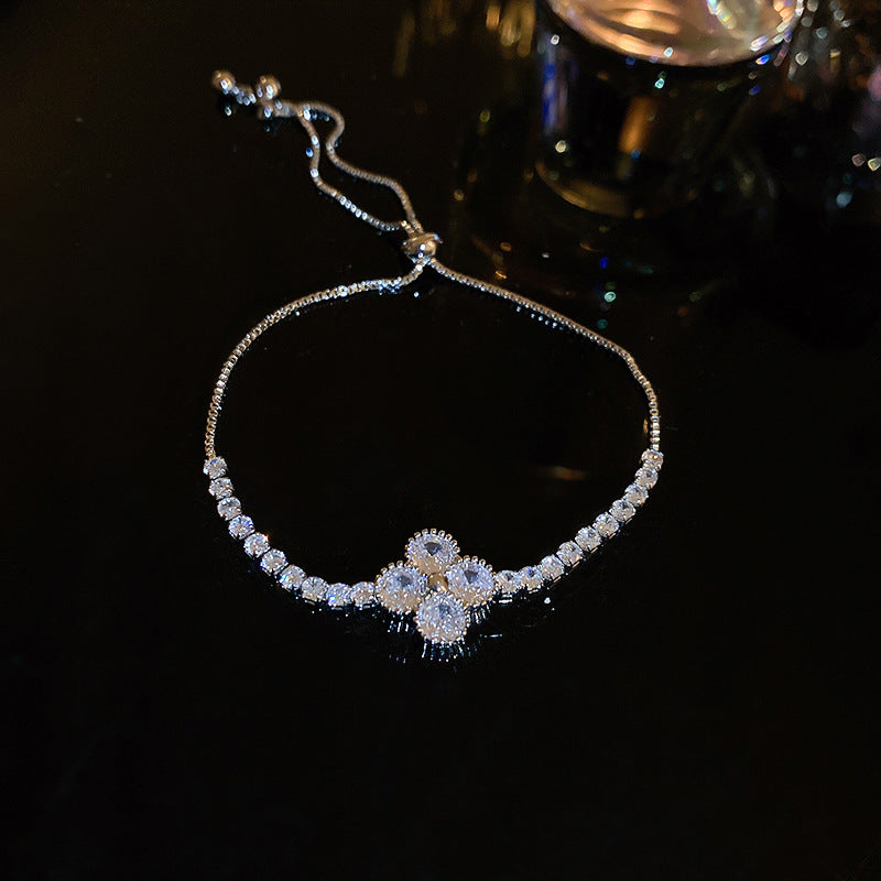 Zircon bracelet