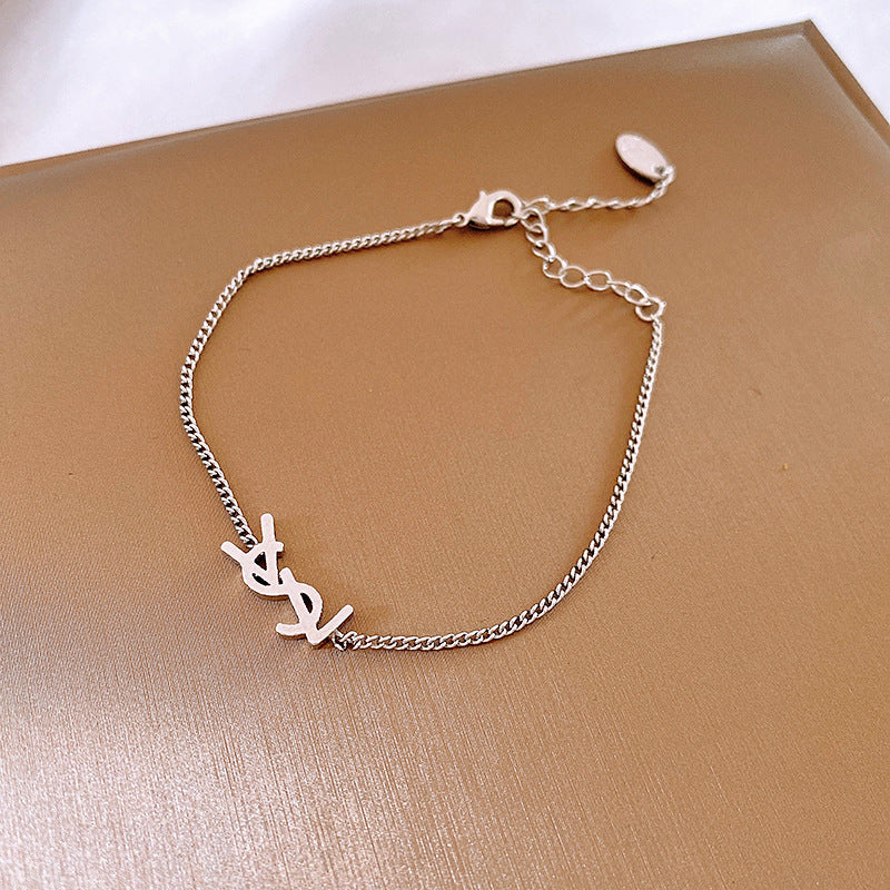 Zircon bracelet