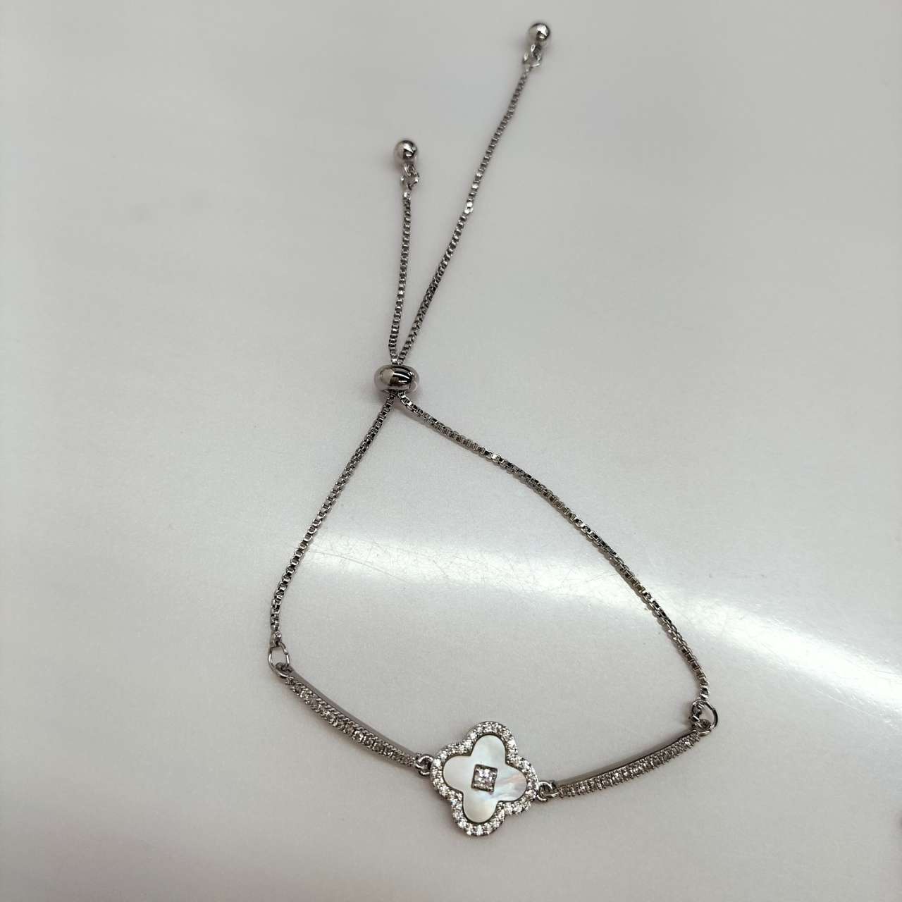 Zircon bracelet