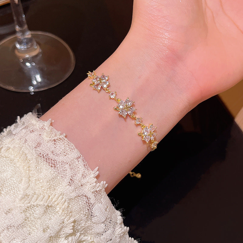 Zircon bracelet