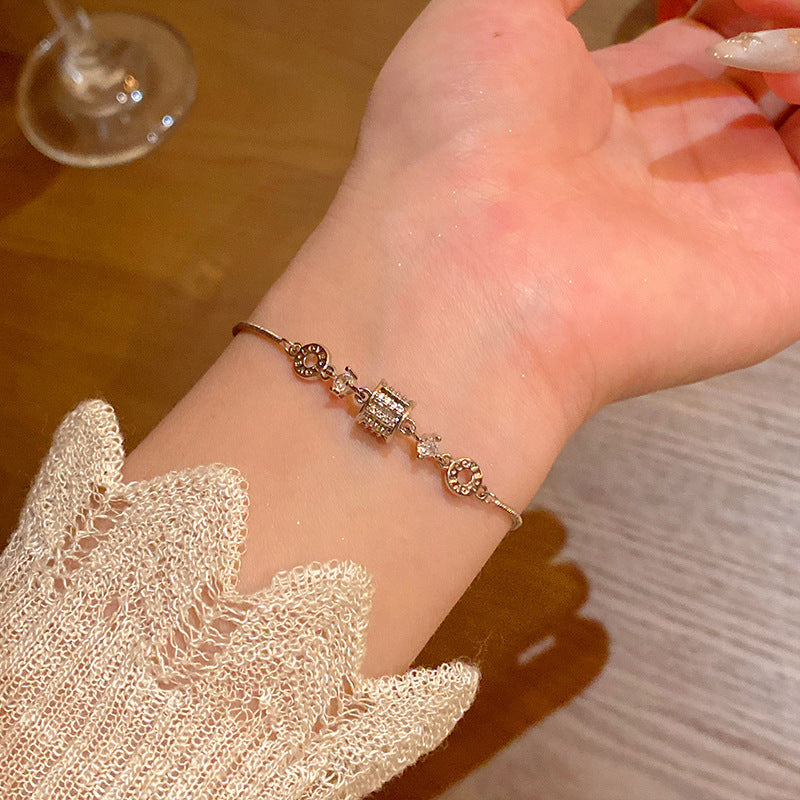 Zircon bracelet