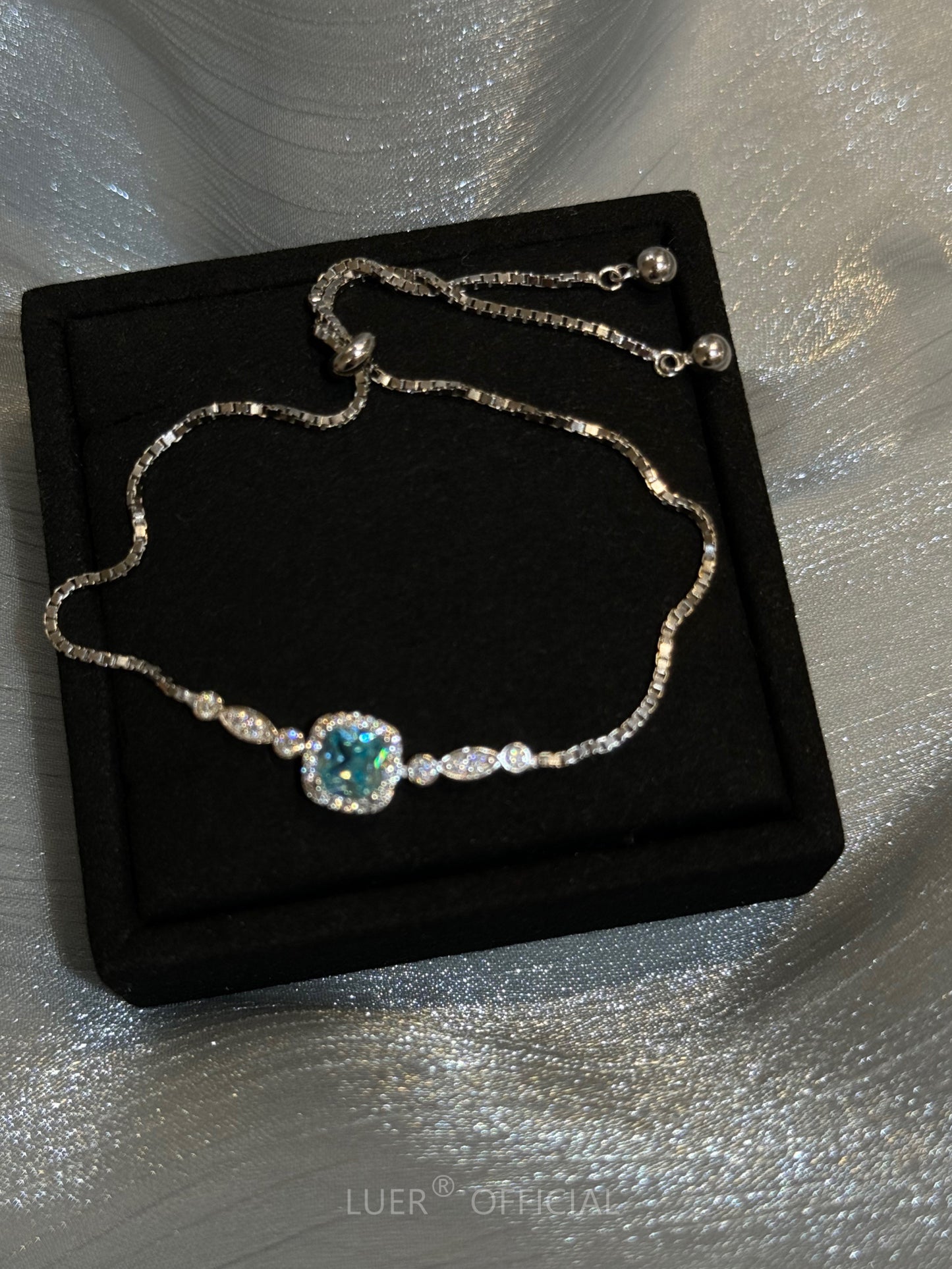 Zircon bracelet