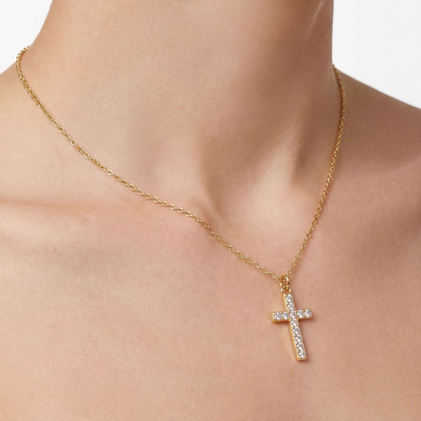 Zircon Cross Pendant Alloy Necklace