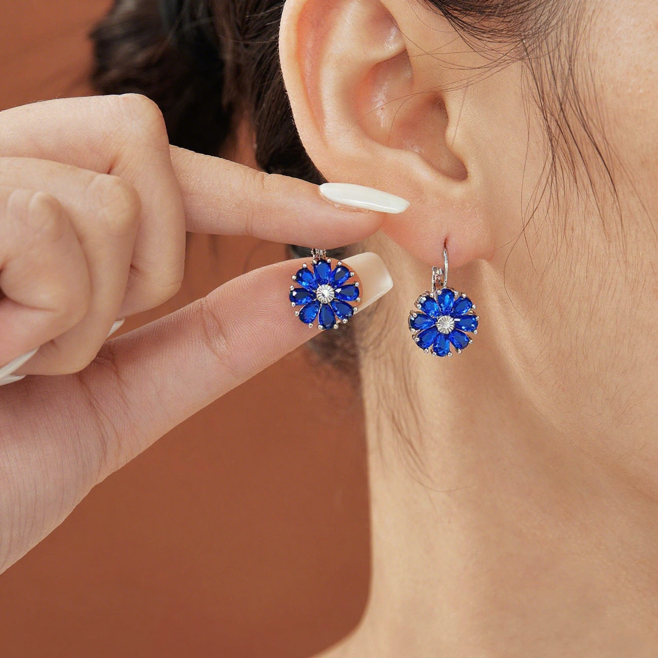 Zircon earrings