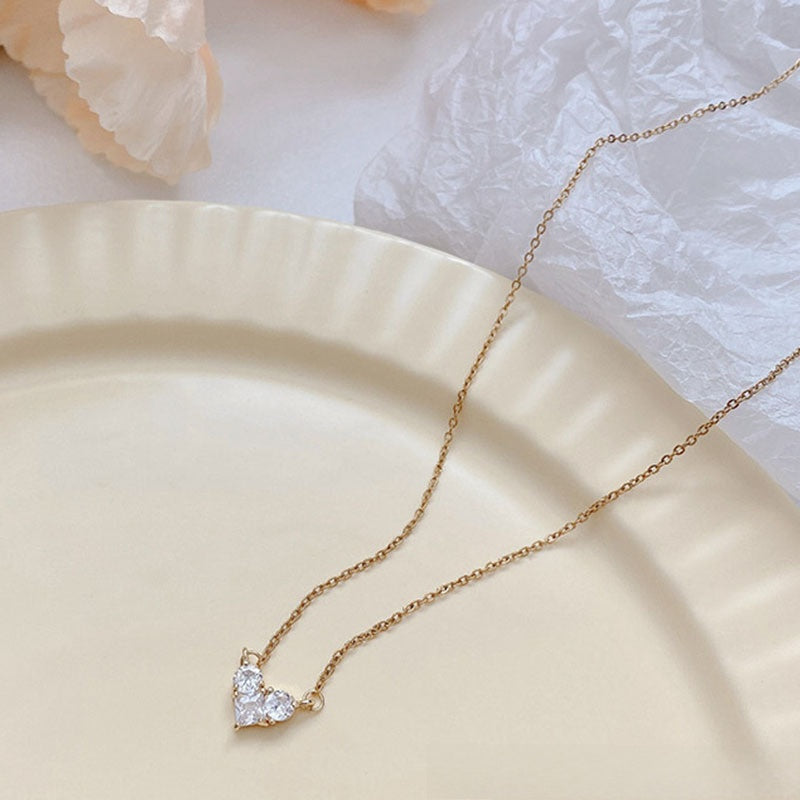 Zircon Heart Pendant Necklace Women Minimalist Korean Style